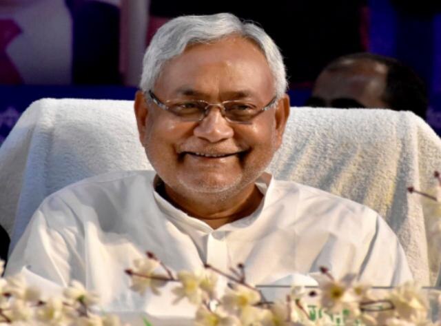 SC dismisses PIL seeking disqualification of Bihar CM Nitish Kumar SC dismisses PIL seeking disqualification of Bihar CM Nitish Kumar