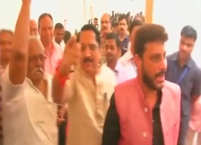 Vande Mataram row: BJP MLA enters in altercation with AIMIM leader, says 'Go to Pakistan' Vande Mataram row: BJP MLA enters in altercation with AIMIM leader, says 'Go to Pakistan'