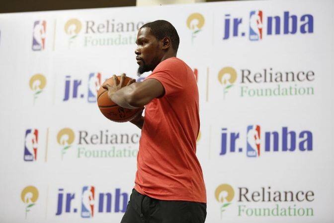 NBA champion and one of the most renowned athlete across the world, Kevin Durant is in India for a 3-day trip to support the continuous growth of Basketball in the country. (Photo: Twitter)