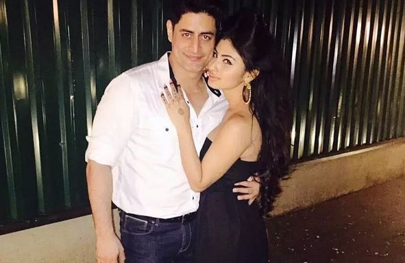 Mouni Roy and Mohit Raina broke up? Here is the COMPLETE TRUTH Mouni Roy and Mohit Raina broke up? Here is the COMPLETE TRUTH