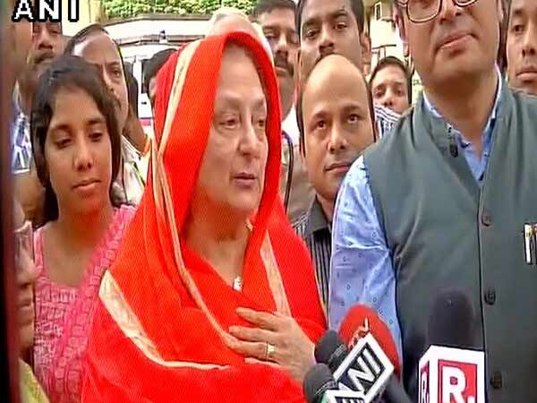 This has been a miracle: Saira Banu on Dilip Kumar's discharge This has been a miracle: Saira Banu on Dilip Kumar's discharge