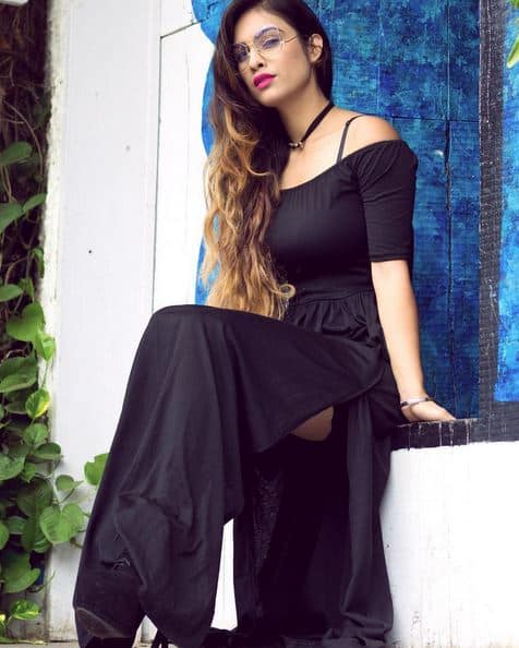 Having over a million of followers, Neha is quite famous on social media.