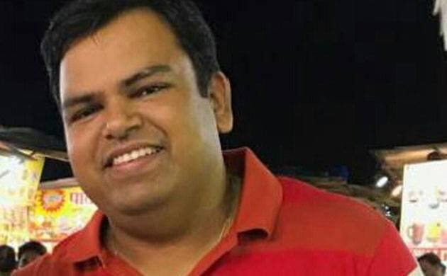 Buxar DM Suicide: In a shocking incident, Mukesh Pandey, the district magistrate of Bihar's Buxar district, was found dead late Thursday night, near the railway tracks in Ghaziabad.