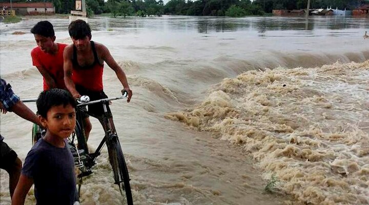 Major rivers in the state including the Koshi, Mahananda, Gandak, Bagmati and Ganga are in spate. (Photo: PTI)