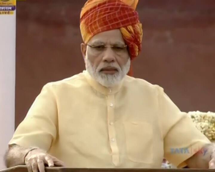 GST has shown the spirit of cooperative federalism. The nation has come together to support GST & the role of technology has also helped: PM