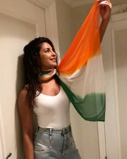 The 'Quantico' star Priyanka Chopra posted a picture of herself holding a tricoloured dupatta, captioning it as, 