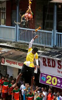 2 \'Govindas\' Die In Dahi Handi-Related Incidents; One After Suffering Epileptic Attack, Other Because Of Electrocution