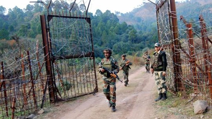 Soldier injured in accidental firing on LoC Soldier injured in accidental firing on LoC