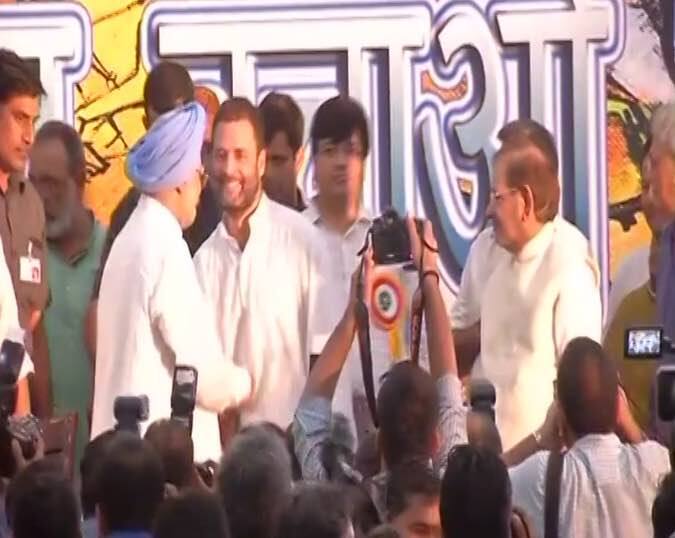 Sharad Yadav did not respond to questions on his differences with Nitish Kumar.