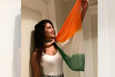 Priyanka Chopra trolled for wearing tricolor scarf Priyanka Chopra trolled for wearing tricolor scarf