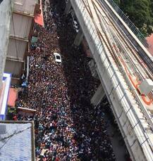 Sunny Leone Takes Kochi By Storm, Pictures Of Huge Crowd Go Viral