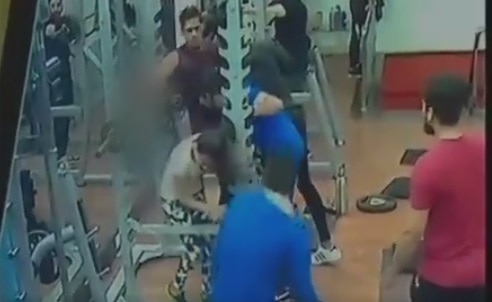 Man Molests Woman Then Punches, Kicks Her In Gym; No One Dares To Stop Him Man Molests Woman Then Punches, Kicks Her In Gym; No One Dares To Stop Him