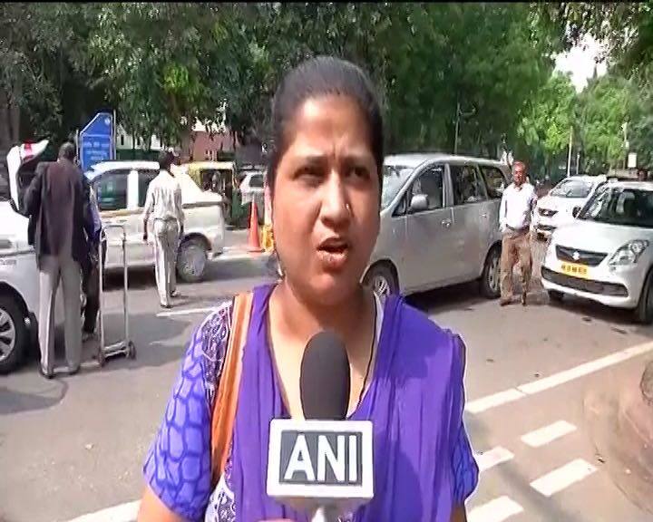 Government should make law (regarding triple talaq) in six months: Apex court