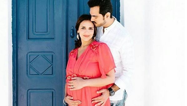 Esha Deol to get MARRIED AGAIN at her BABY SHOWER! Esha Deol to get MARRIED AGAIN at her BABY SHOWER!