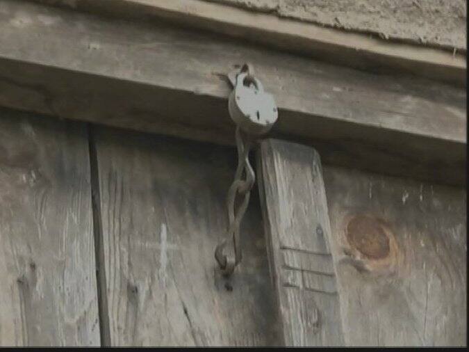 Locked school door in Jammu and Kashmir as teachers don't turn up