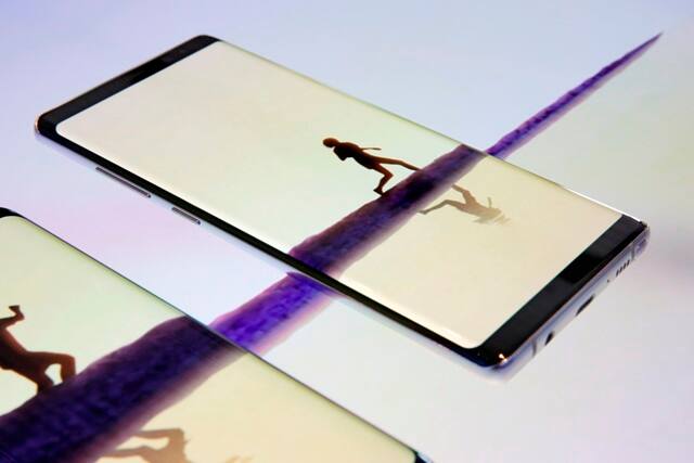 Similar to the Galaxy S8 and the Galaxy S8+, the Note 8 also sports 