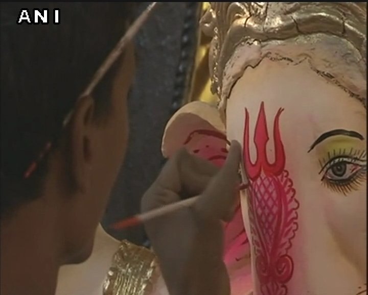 Eco-friendly idols in high demand in Bhopal. PIC/ANI.