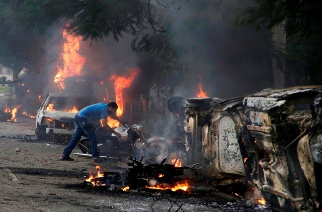 28 dead, 250 hurt in Panchkula violence: Haryana Home Secy 28 dead, 250 hurt in Panchkula violence: Haryana Home Secy