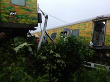 Another Blot On Face of Indian Railways: Nagpur Mumbai Duronto Express Derails In Maharashtra