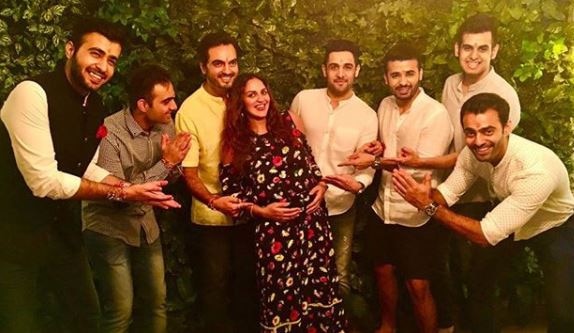 All the Takhtani brothers with the cute sister on Rakhi. Image Courtesy - Instagram 