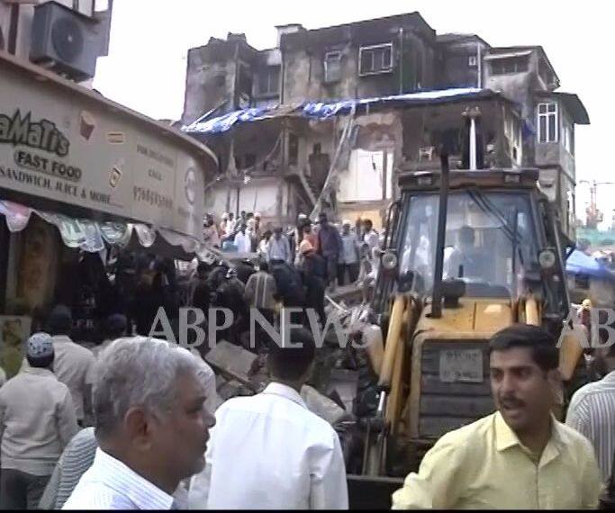 3 storey building collapsed in Mumbai’s Bhendi Bazar near JJ Junction in Pakmodia street.