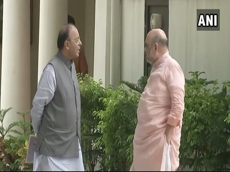 BJP Chief Amit Shah Holds Meeting With Party\'s Gujarat Election In-Charge Arun Jaitley