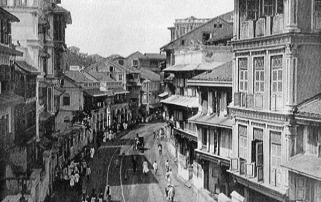 Bhendi Bazaar is primarily a Muslim-populated area. It’s an area from where the mainstream Bombay underworld culminated. Most wanted gangster Dawood Ibrahim lived her with his family. Notorious areas like Chor Bazaar, Nul Bazaar surround the market. Picture: www.sbut.com
