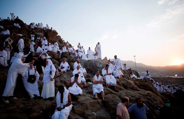 After Mecca, pilgrims spend the day in Mount Arafat before heading to an area called Muzdalifa. There, they will pick up pebbles for a symbolic stoning of the devil and a casting away of sins that takes place in the Mina valley for three days. (Photo: AP)