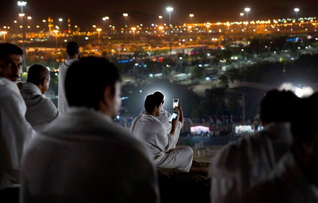 The movement of such a large and diverse crowd of people in a short period of time in limited spaces is a logistical challenge for the Saudi government. Authorities have deployed more than 100,000 security forces to secure the hajj and assist pilgrims. Additional doctors, nurses, ambulances and mobile health centers are also deployed in the areas of hajj. (Photo: AP)