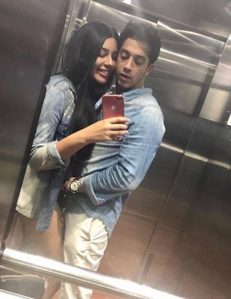 The cute couple is seen doing twinning with clothes. They are all set to give us the alleged couple goals. (Image Courtesy - Instagram)