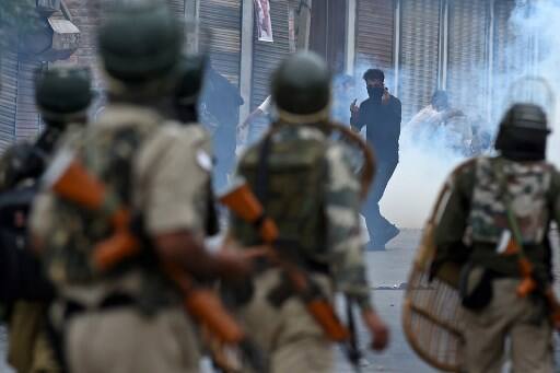 Reports of sporadic clashes between stone pelting youths and the security forces have come in from Anantnag, Srinagar and Sopore towns. Police said the clashes started after the Eid prayers. So far, no major untoward incident has been reported from anywhere in the Valley, they said. PIC/AFP Srinagar.