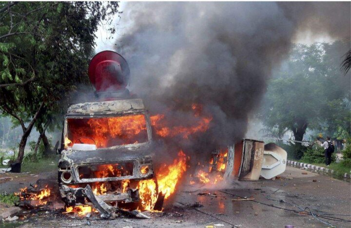 After Supreme Court’s verdict on Ram Rahim case, he was convicted in the dual rape case and immediately after the verdict was out, the state of Haryana saw immense violence; where more than 38 people died in Panchkula while several others were injured.