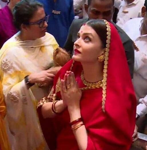 Aishwarya Rai offering prayers Check out more pictures of one of the most beautiful divas in the world. (Image- Instagram)