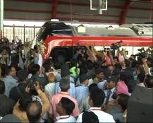 Technical glitches halt Lucknow metro on first day of public launch