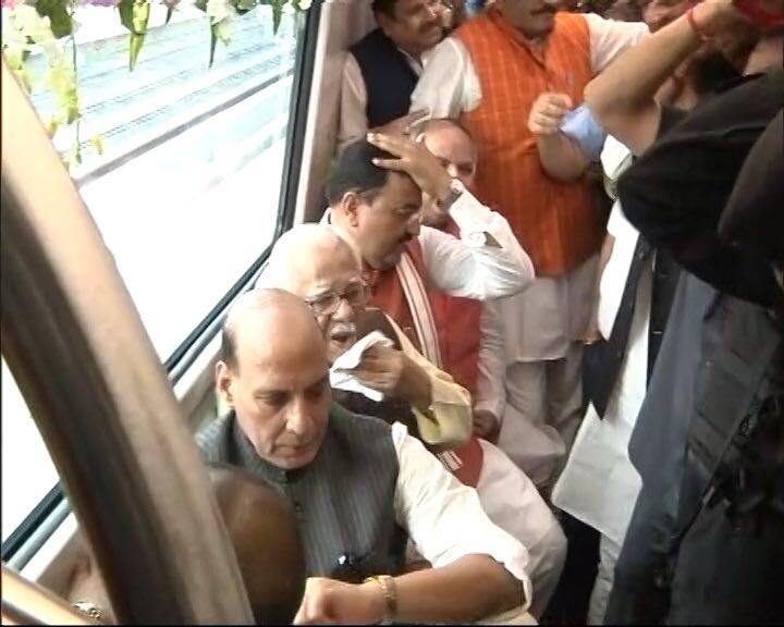 Adityanath and Union Home Minister Rajnath Singh flagged off the metro's maiden run on a 8.5-km priority corridor from Transport Nagar to Charbagh in the first phase. 