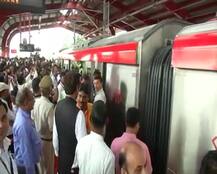 Technical glitches halt Lucknow metro on first day of public launch