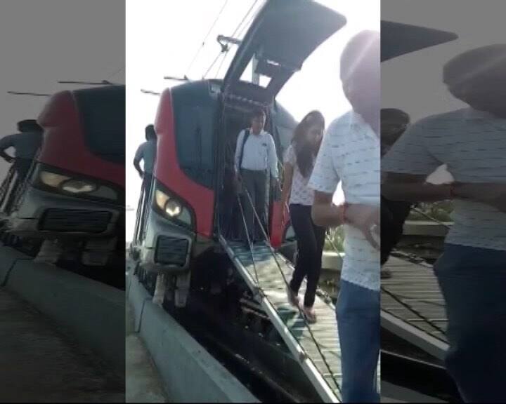 Uttar Pradesh Chief Minister Yogi Adityanath had jointly inaugurated the maiden run of the Lucknow Metro with Union Home Minister Rajnath Singh yesterday. Governor Ram Naik was also present on the occasion.