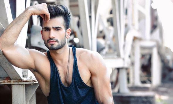 WOW! Karan Tacker to host YRF's Bollywood Awards WOW! Karan Tacker to host YRF's Bollywood Awards