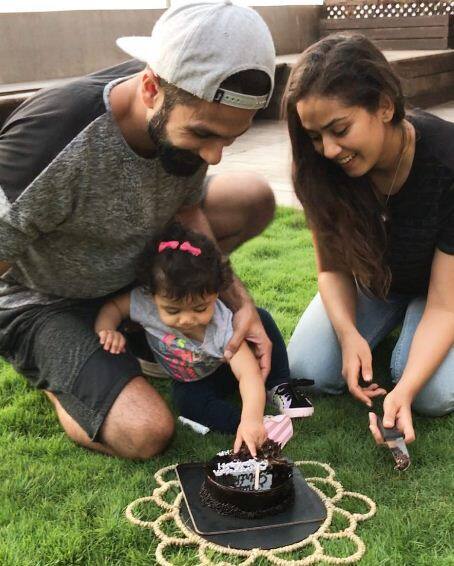And now, this ‘Shaandaar’ actor celebrates birthday of wife Mira in the most adorable way round. (Image Courtesy - Instagram)