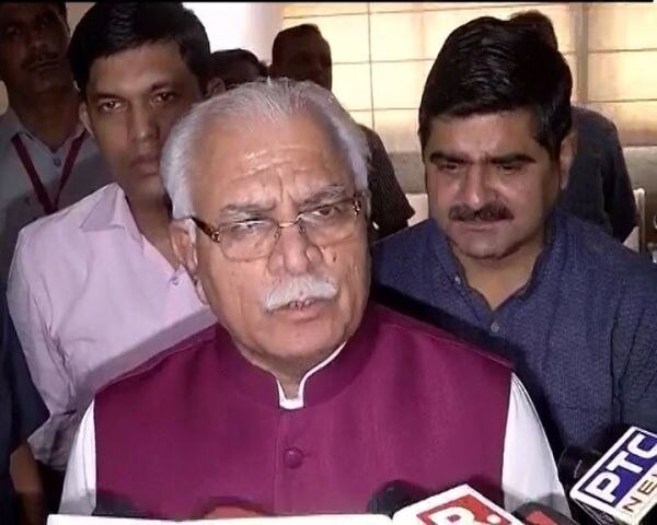Farmer protest: CM Khattar calls peasants demands as 'non-issue', says 'they will only suffer losses' Farmer protest: CM Khattar calls peasants demands as 'non-issue', says 'they will only suffer losses'