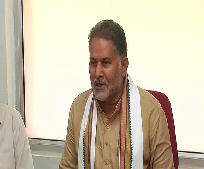 Assuring the parents, protesting against the brutal killing and demanding strict action against the school management, the minister said that the guilty would be brought to justice and 