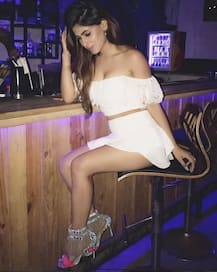 YEH HAI MOHABBATEIN Actress Karishma Sharma Is At Her SEXIEST In Poster Of Ragini MMS Returns