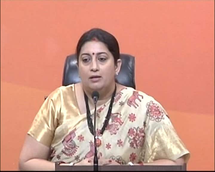 After failing to connect with ppl of India Mr Gandhi chooses platform of convenience for berating his political opponents: Smriti Irani 