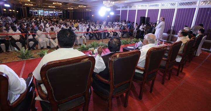  “Many leaders today find it suitable to run off to the US and give lectures,” Shah said in an indirect reference to Rahul Gandhi’s speech in Berkeley where he attacked the Modi government. PIC/Amit Shah Facebook page.