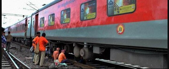 Jammu Rajdhani Express coach derails at New Delhi Railway Station Jammu Rajdhani Express coach derails at New Delhi Railway Station