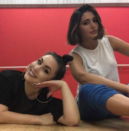 Nargis' fans just can't get over her new look as she really looks adorable in this new transformation/Image: Instagram@nargisfakhri