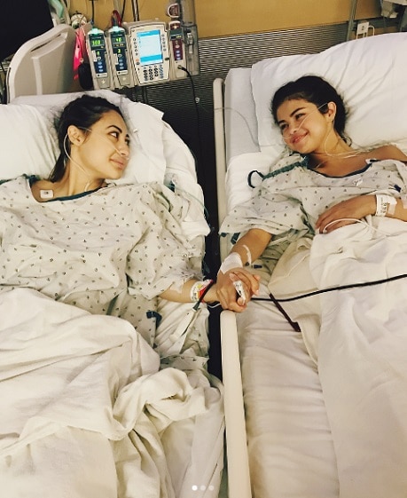Famous Hollywood Singer Selena Gomez's Best Friend Donates Her A Kidney To Save Her Life Famous Hollywood Singer Selena Gomez's Best Friend Donates Her A Kidney To Save Her Life