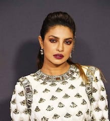 Priyanka Chopra makes heads turn at the Emmy Awards 2017