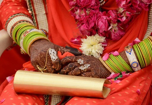 Arab marriage racket busted, eight sheikhs held Arab marriage racket busted, eight sheikhs held