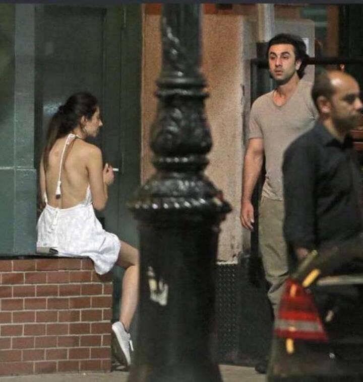 Ranbir is seen in comfy and casual clothes but surprisingly we see Mahira in a new avatar as she looks sexy and chic in that backless white dress.